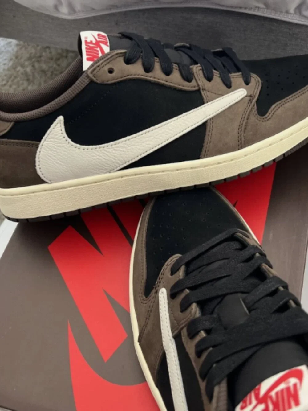 Travis Scott Jordan 1 Retro Low OG Mocha